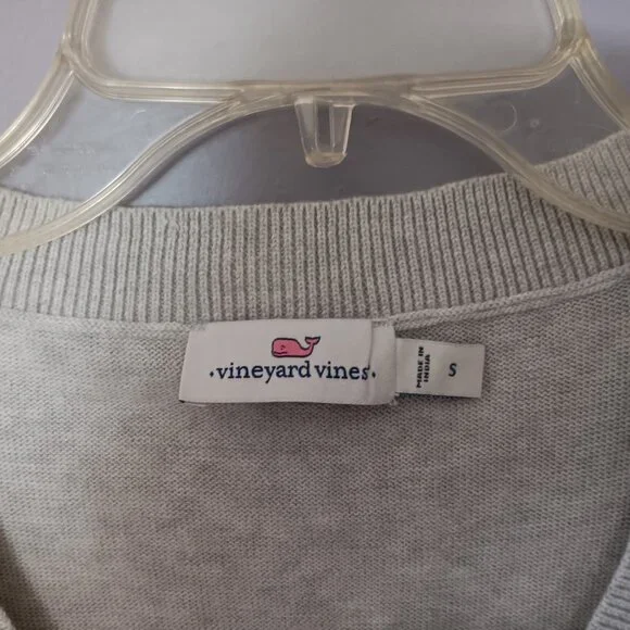 New Vineyard Vines Heritage Cotton V Neck Sweater, size S - Picture 3 of 6